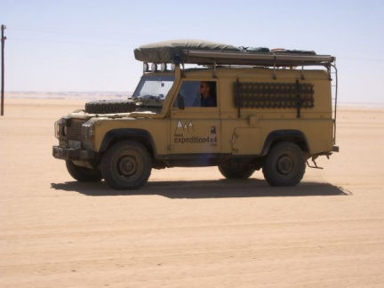 Dave´s Auto in der Wüste im Sudan